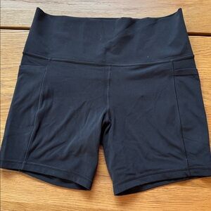 Athleta Black Salutation Stash Shorts
